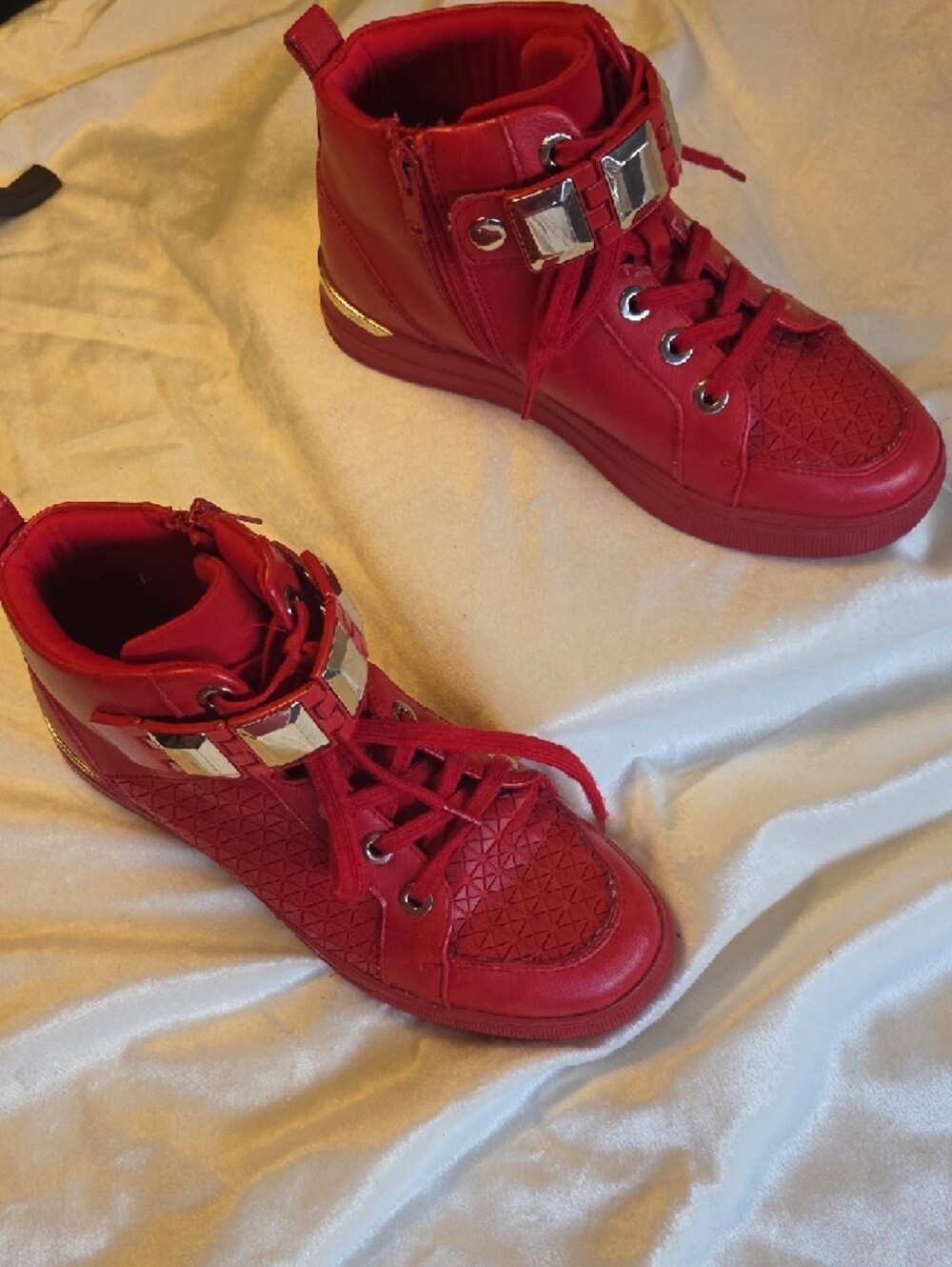 Aldo Red High-Top Women's Sneakers with Metallic Accents - Picture 2 of 6